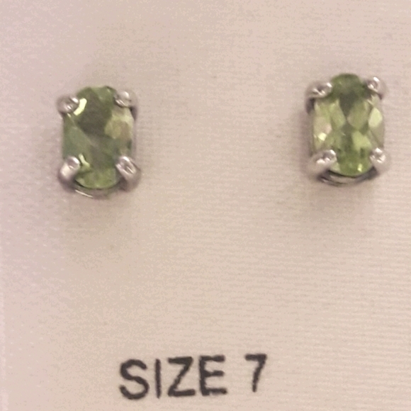 Peridot Sterling 4 pc.set - Picture 4 of 4